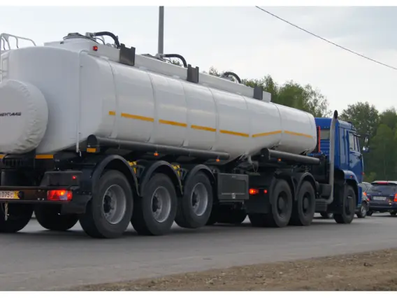 Полуприцеп битумовоз/нефтевоз ППЦ-30 техвода и нефть новый