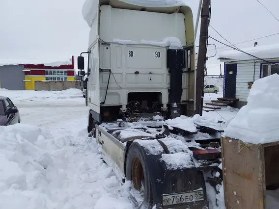 Тягач DAF 95XF480 2003 года б/у фото 13