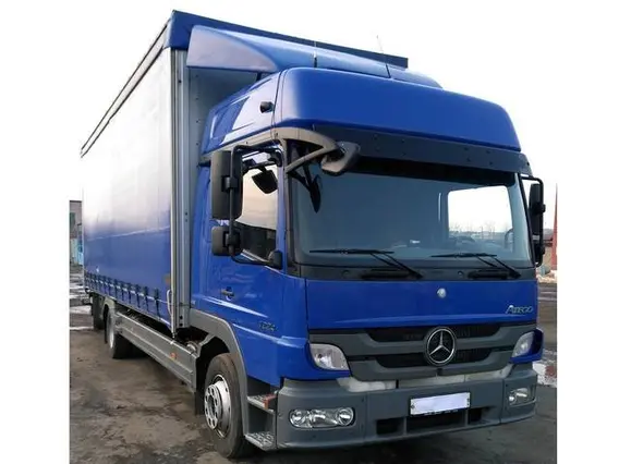 Тентованный грузовик Mercedes-Benz Atego 2012 года б/у