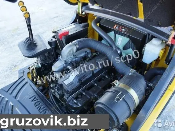 Вилочный погрузчик Hyundai 30DF-7 2017 года б/у фото 11