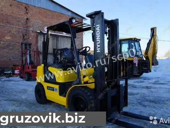 Вилочный погрузчик Hyundai 30DF-7 2017 года б/у фото 4