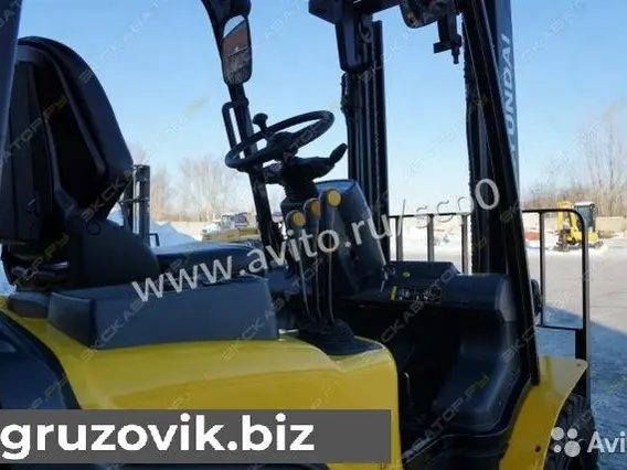Вилочный погрузчик Hyundai 30DF-7 2017 года б/у фото 9