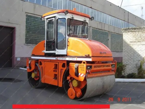 Дорожный каток Белдортехника ДС-31М 2015 года новый