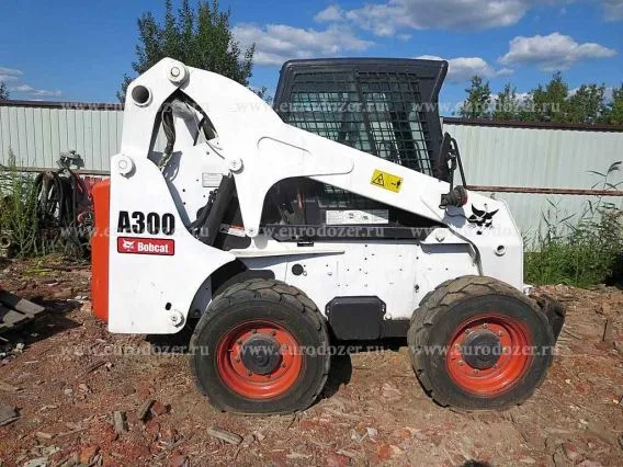 Фронтальный погрузчик Bobcat A 300 2008 года б/у
