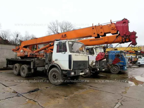 Автокран Машека КС-55727-1 2006 года б/у