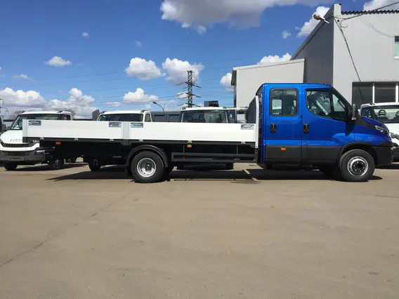 Бортовой IVECO Daily 2023 года новый фото 2