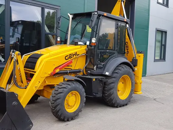 Экскаватор-погрузчик Gehl 818S 2018 года новый