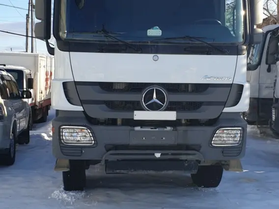 Тягач Mercedes-Benz Actros 2018 года б/у