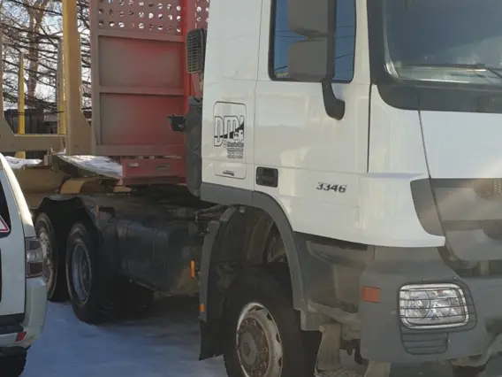 Тягач Mercedes-Benz Actros 2018 года б/у фото 2