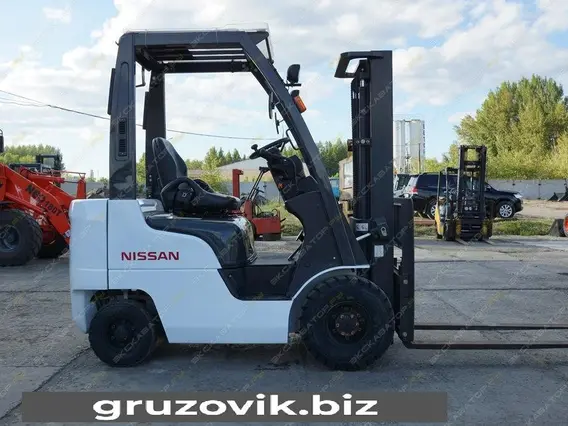 Вилочный погрузчик Nissan 1F1A18U 2012 года б/у