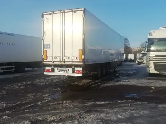 Полуприцеп-рефрижератор Schmitz SKO24 2007 года б/у фото 2