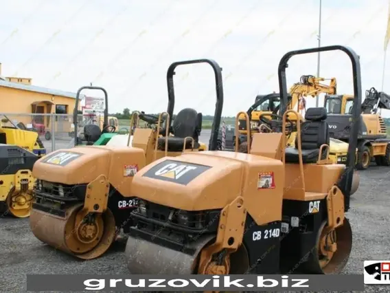 Дорожный каток Caterpillar cb 214 d 2003 года б/у фото 2