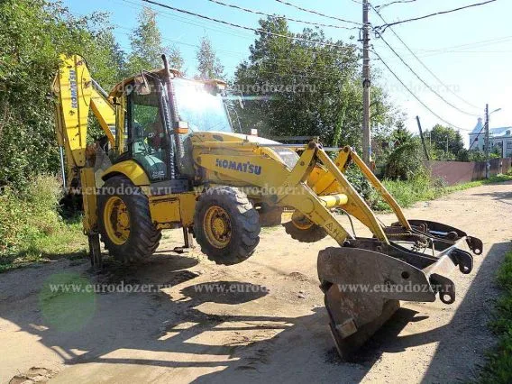 Экскаватор-погрузчик Komatsu WB93 R-5 2008 года б/у фото 2