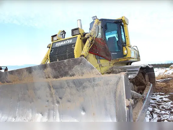 Бульдозер KOMATSU D65 PX-15 2008 года б/у