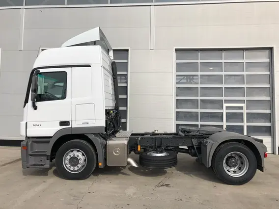 Тягач Mercedes-Benz Actros 1841LS 2018 года новый фото 3