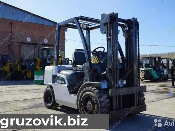 Вилочный погрузчик Nissan YG1F2A30U 2010 года б/у фото 5