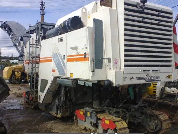 Дорожная фреза Wirtgen W 2000 2008 года б/у