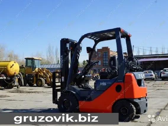 Вилочный погрузчик Toyota 8FG15 в Омске, 2012 г.в. 2012 года б/у