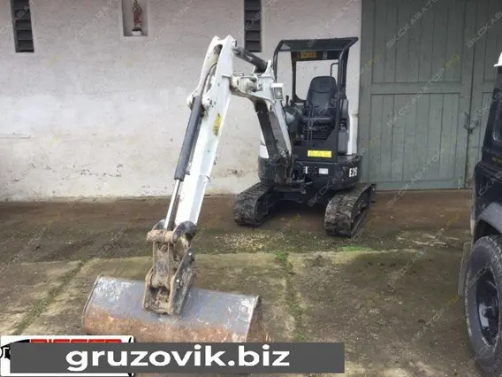 Экскаватор Bobcat E26 2014 года б/у фото 4