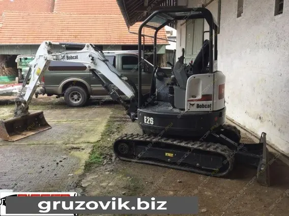 Экскаватор Bobcat E26 2014 года б/у фото 6