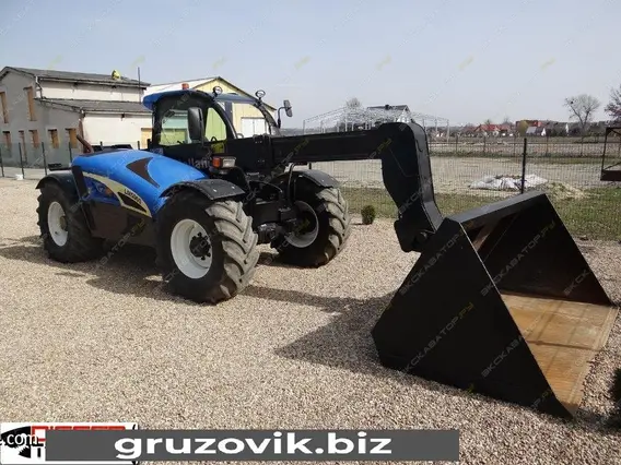 Телескопический погрузчик New Holland LM5060 2007 года б/у
