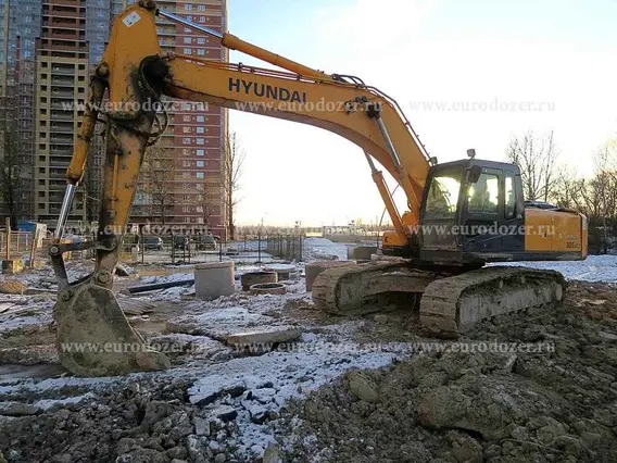 Экскаватор Hyundai Robex 305LC-7 2011 года б/у фото 3