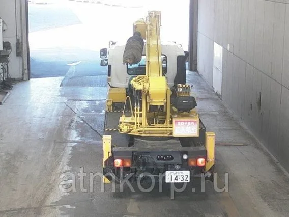 Isuzu Forward 2010 года б/у фото 3