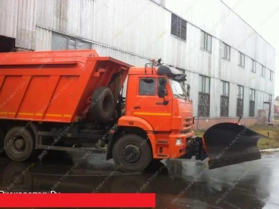 Дорожно-уборочный автомобиль МашКомДорсервис МКДС-9 МашКомДорсервис МКДС-9 2026 года новый
