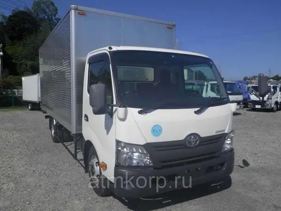 Автофургон Toyota DYNA XZU720 2012 года б/у