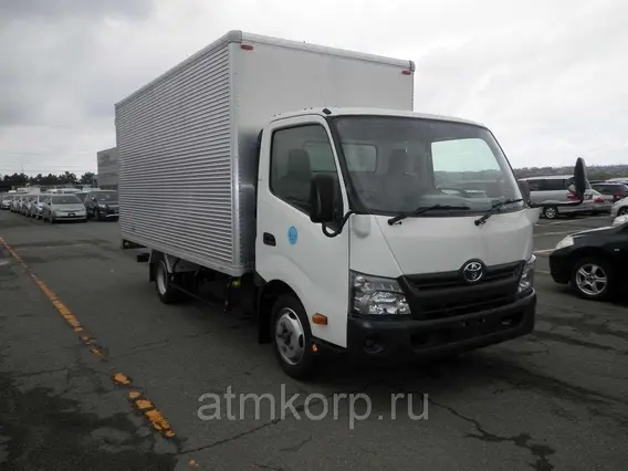 Автофургон Toyota DYNA XZU710 2013 года б/у