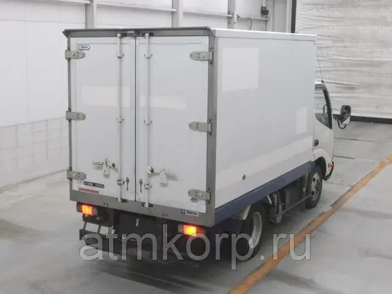 Рефрижератор Toyota DYNA XZU568M 2010 года б/у фото 2