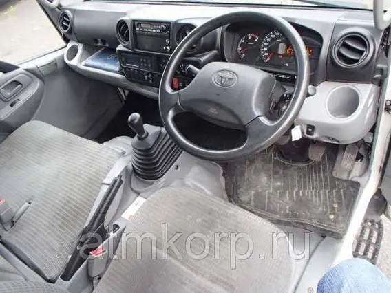 Рефрижератор Toyota DYNA XZU605 2011 года б/у фото 3