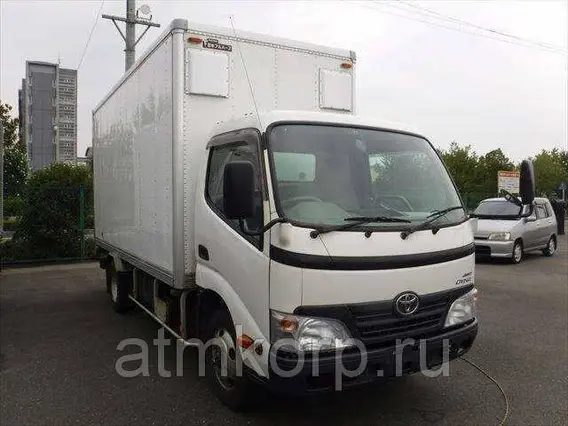 Автофургон Toyota DYNA XZU388 2010 года б/у