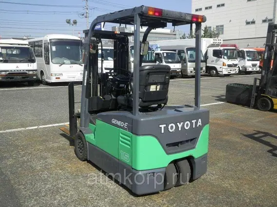 Вилочный погрузчик TOYOTA FORKLIFT 7FBE15 2003 года б/у фото 2