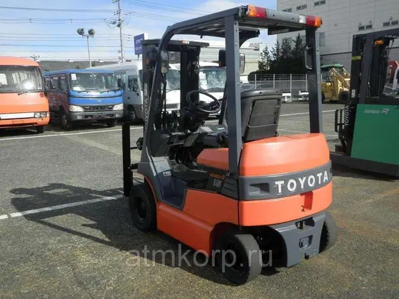 Вилочный погрузчик Toyota FORKLIFT 7FB15 2011 года б/у фото 2