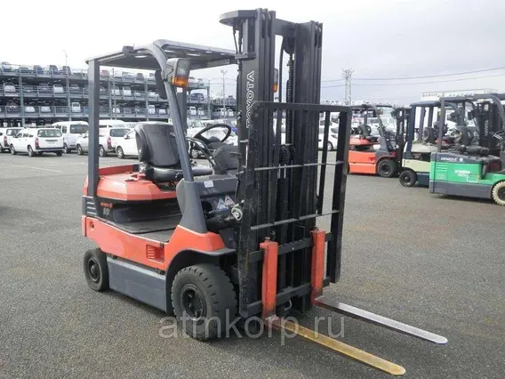 Вилочный погрузчик TOYOTA FORKLIFT 7FB18 2018 года б/у