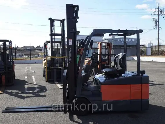 Вилочный погрузчик Toyota FORKLIFT 7FBE20 2005 года б/у фото 4