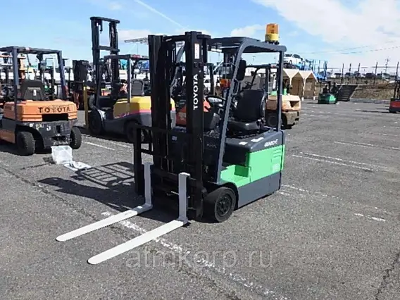 Вилочный погрузчик TOYOTA FORKLIFT 2018 года б/у фото 5