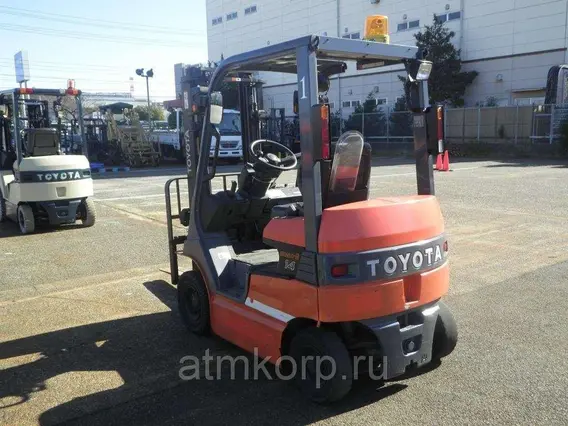 Вилочный погрузчик Toyota FORKLIFT 7FB14 2011 года б/у фото 2