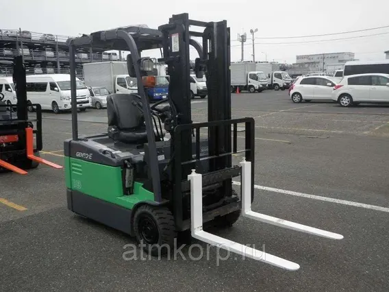 Вилочный погрузчик Toyota FORKLIFT 7FBEL18 2008 года б/у