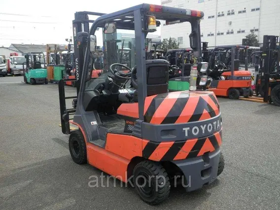 Вилочный погрузчик Toyota FORKLIFT 7FB25 2012 года б/у фото 2