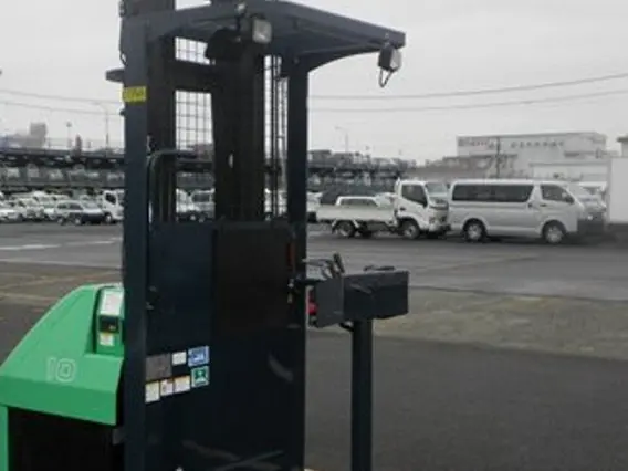 Вилочный погрузчик Toyota FORKLIFT 7FBPR10 2008 года б/у