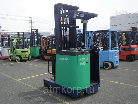 Вилочный погрузчик Toyota FORKLIFT 7FBR14 2008 года б/у фото 2