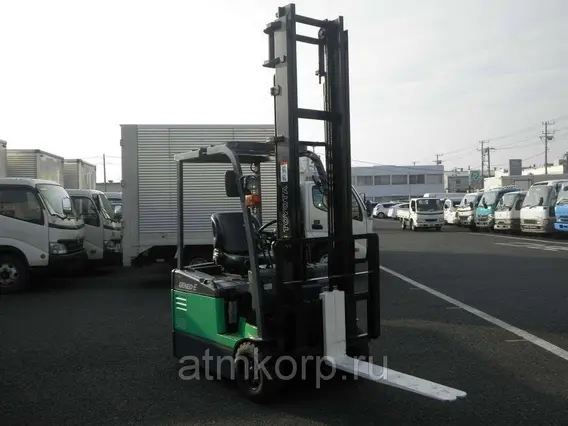 Вилочный погрузчик Toyota FORKLIFT7FBE10 2006 года б/у