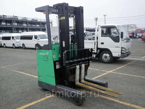 Вилочный погрузчик TOYOTA FORKLIFT 7FBR15 2013 года б/у
