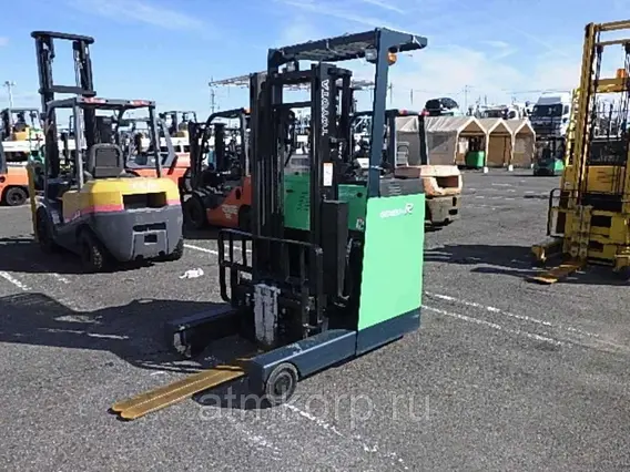 Вилочный погрузчик TOYOTA FORKLIFT 2005 года б/у фото 5