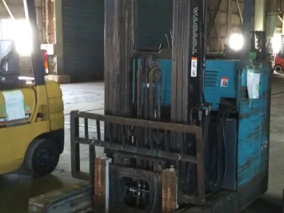 Вилочный погрузчик Toyota FORKLIFT 6FBRS20  б/у