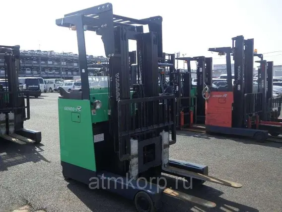 Вилочный погрузчик TOYOTA FORKLIFT 7FBRS20 2010 года б/у