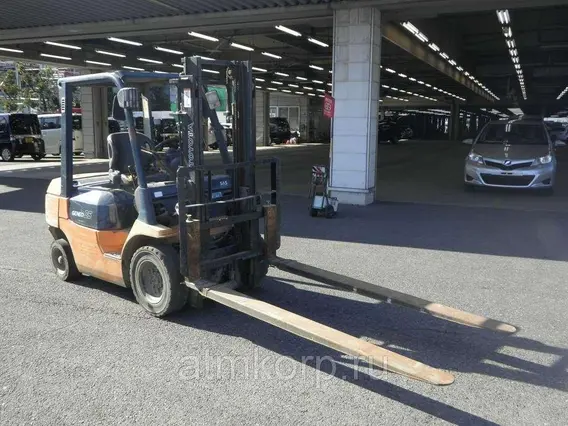 Вилочный погрузчик Toyota FORKLIFT 7FG25 2003 года б/у