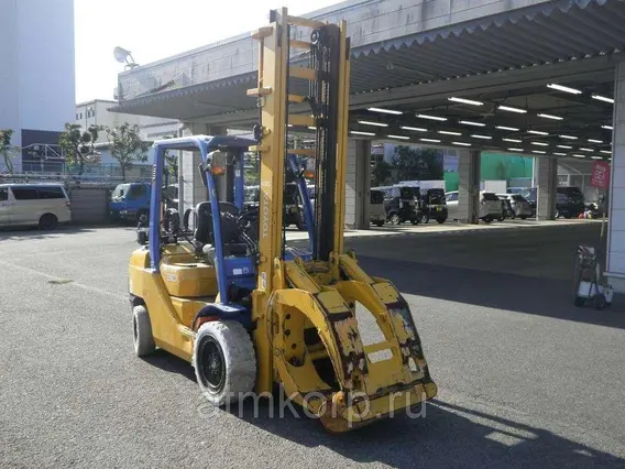 Вилочный погрузчик TOYOTA FORKLIFT 8FG30 2013 года б/у